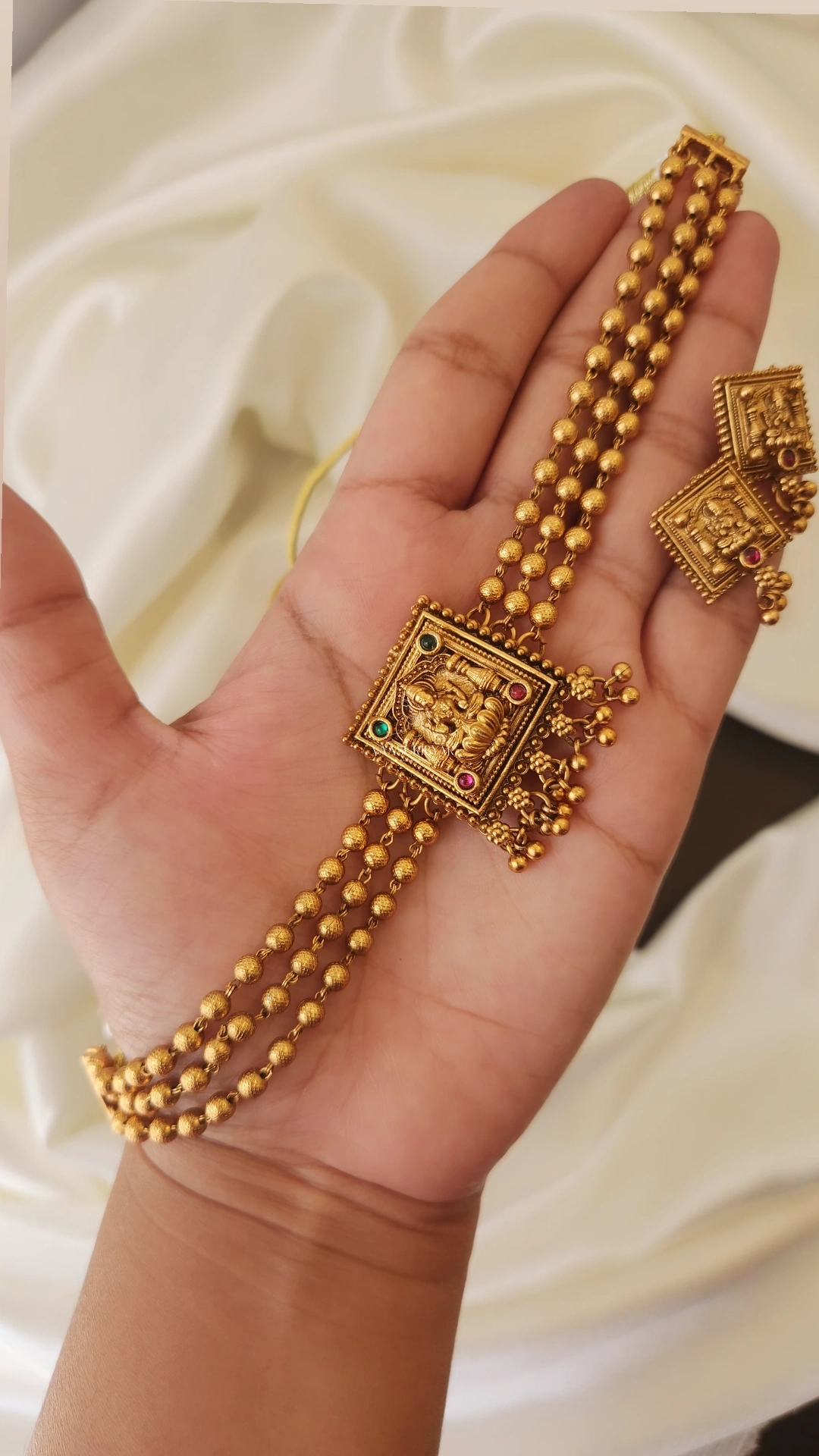 Under 1000/-